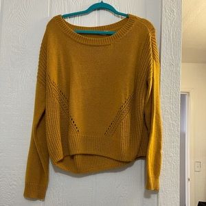 Long sleeve crop top